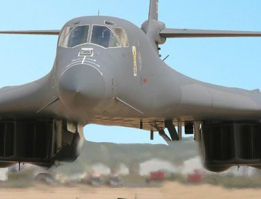 Rockwell B-1B Lancer: Το βομβαρδιστικό «τέρας» της US Air Force (βίντεο)